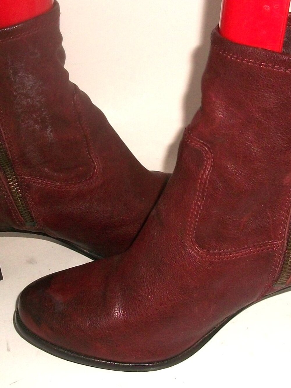 Frye BurgundySuede & Leather Heeled Side Zip Ankle Boots 7.5M $298